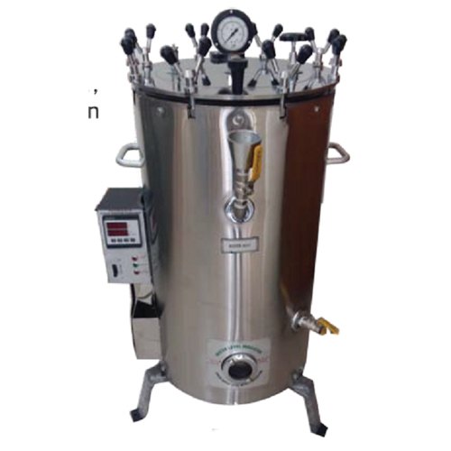 Triple wall Vertical High-Pressure Nut Locking Autoclave -(with Steam Storage)